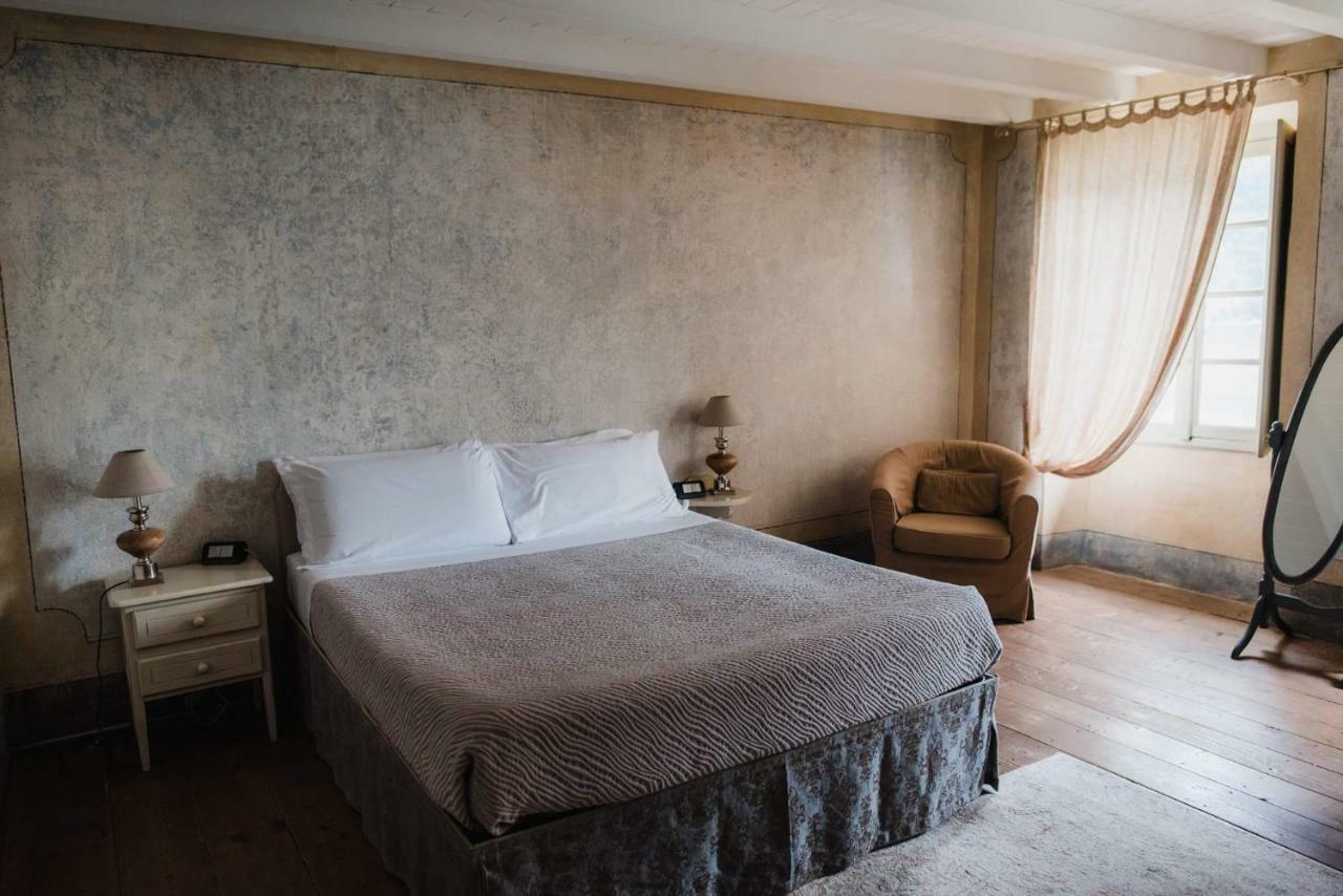 Regina Teodolinda Suites Laglio Exteriör bild