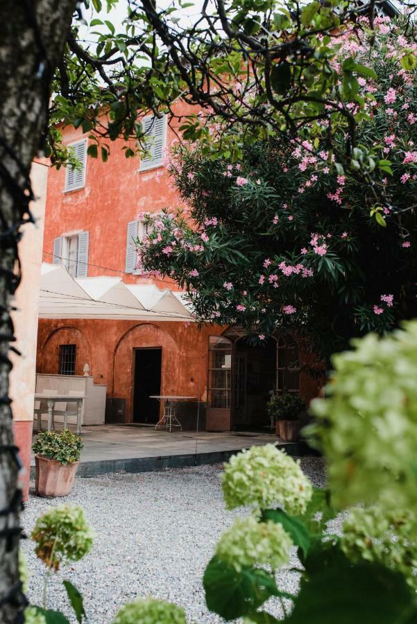 Regina Teodolinda Suites Laglio Exteriör bild